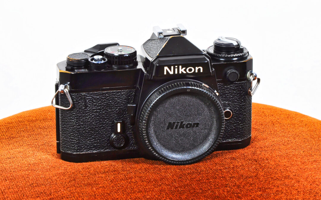 Nikon FE Black