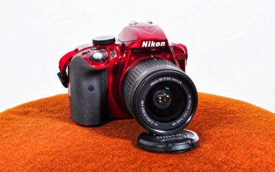 Nikon D3300 RED Edition + 18-55mm